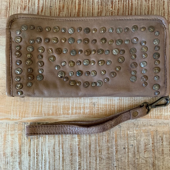 Viola Castellani clutch.  Made in italy. - Picture 1 of 5